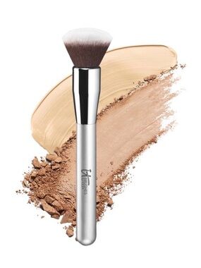 IT Cosmetics Dome Shaped Airbrush Blurring Foundation Brush #101, NWT